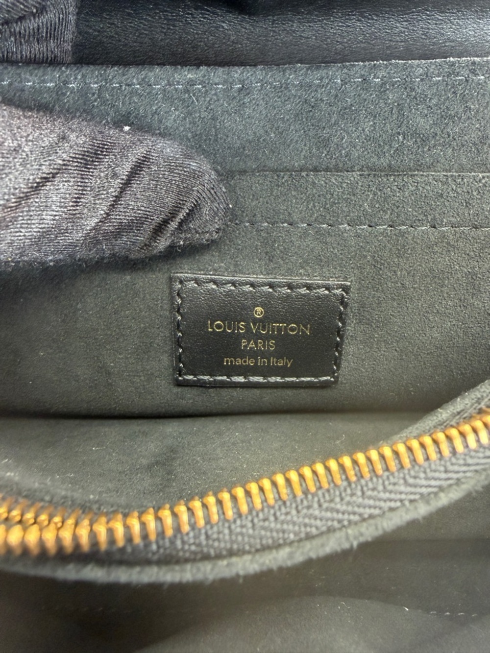 Louis Vuitton Black New Wave Quilted Leather Chain Shoulder Bag - Picture 12 of 16
